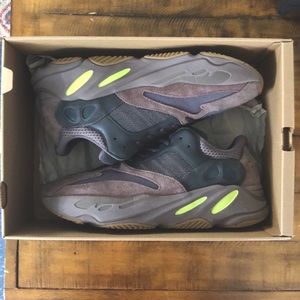 Yeezy Boost 700 Men’s 12